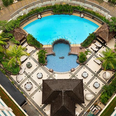 Hotel Ciputra Jakarta Managed By Swiss-Belhotel International Esterno foto