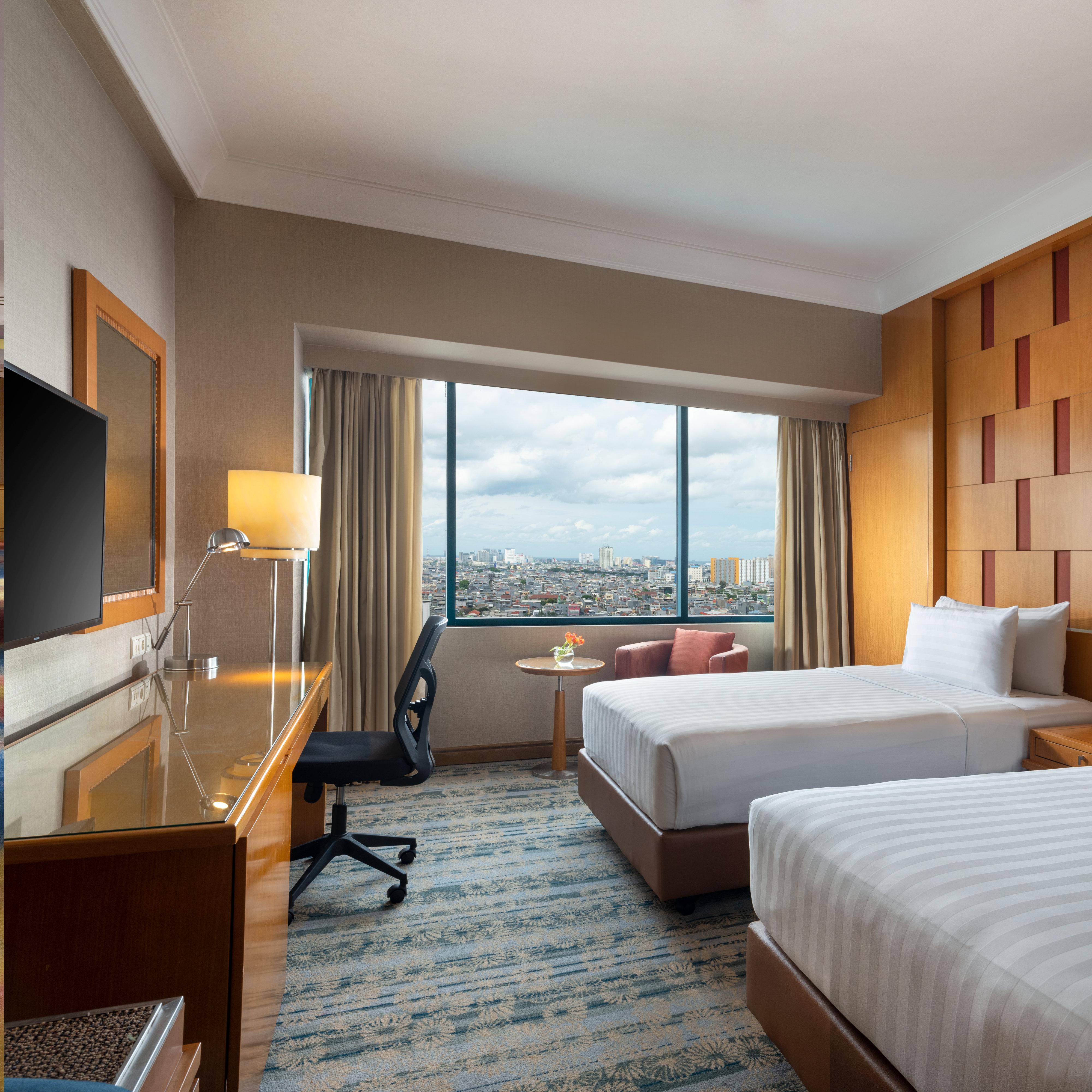 Hotel Ciputra Jakarta Managed By Swiss-Belhotel International Esterno foto